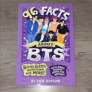 🎉🎉Purple BTS Fact Book by Arie Kaplan